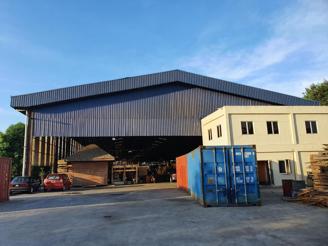 JL Resources manufacturing yard and timber facility